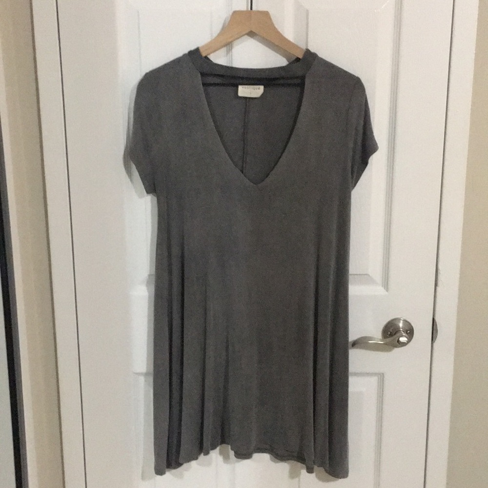 Grey short sleeved dress